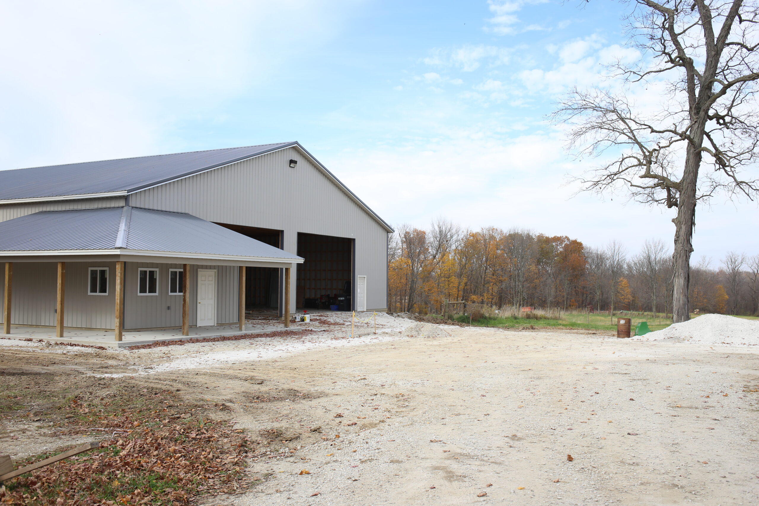 Why Pole Buildings Use Steel Roofing - Image